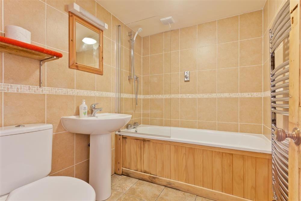Bridge House With Private Hot Tub, Coniston Villa Exteriör bild